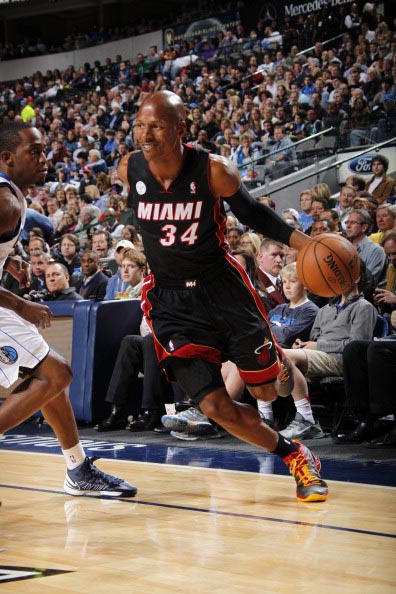 以较小分差 以较小分差