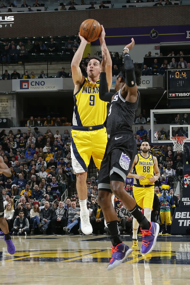 场上局势的 场上局势的