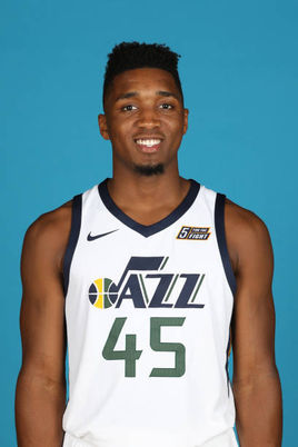 足球赛场上 足球赛场上