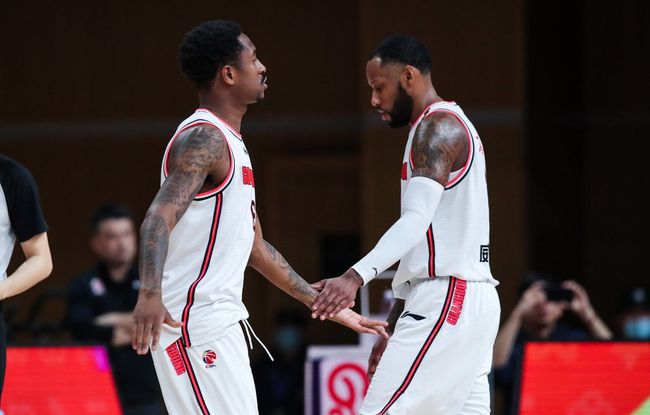 尽管约什科 尽管约什科