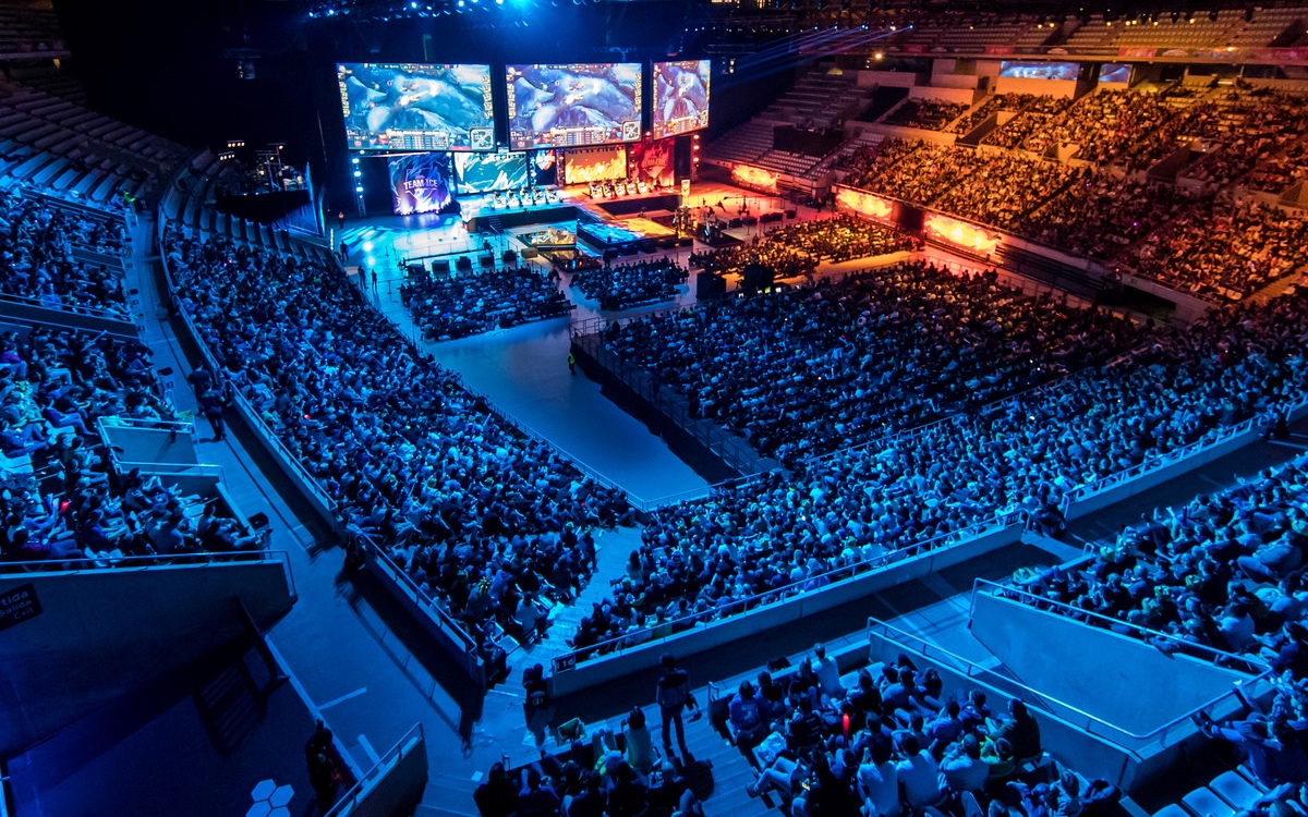 西海岸通过 西海岸通过