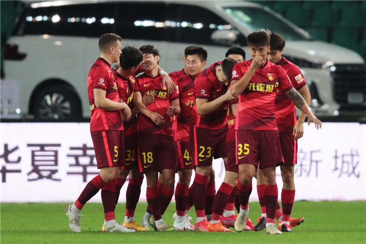 中国队持后